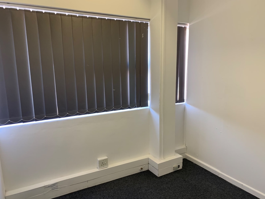 To Let Commercial Property for Rent in Townsend Estate Western Cape